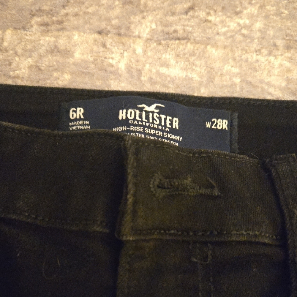 Hollister Black High-Rise Super Skinny Jeans